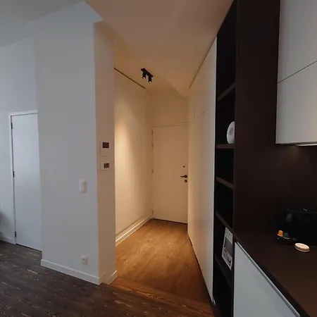 T'zuid With Underground Parking Apartment *